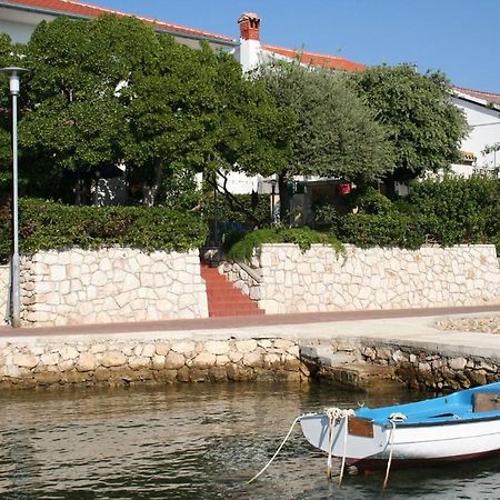 Apartments Petar - 6M From The Sea Barbat na Rabu Kültér fotó